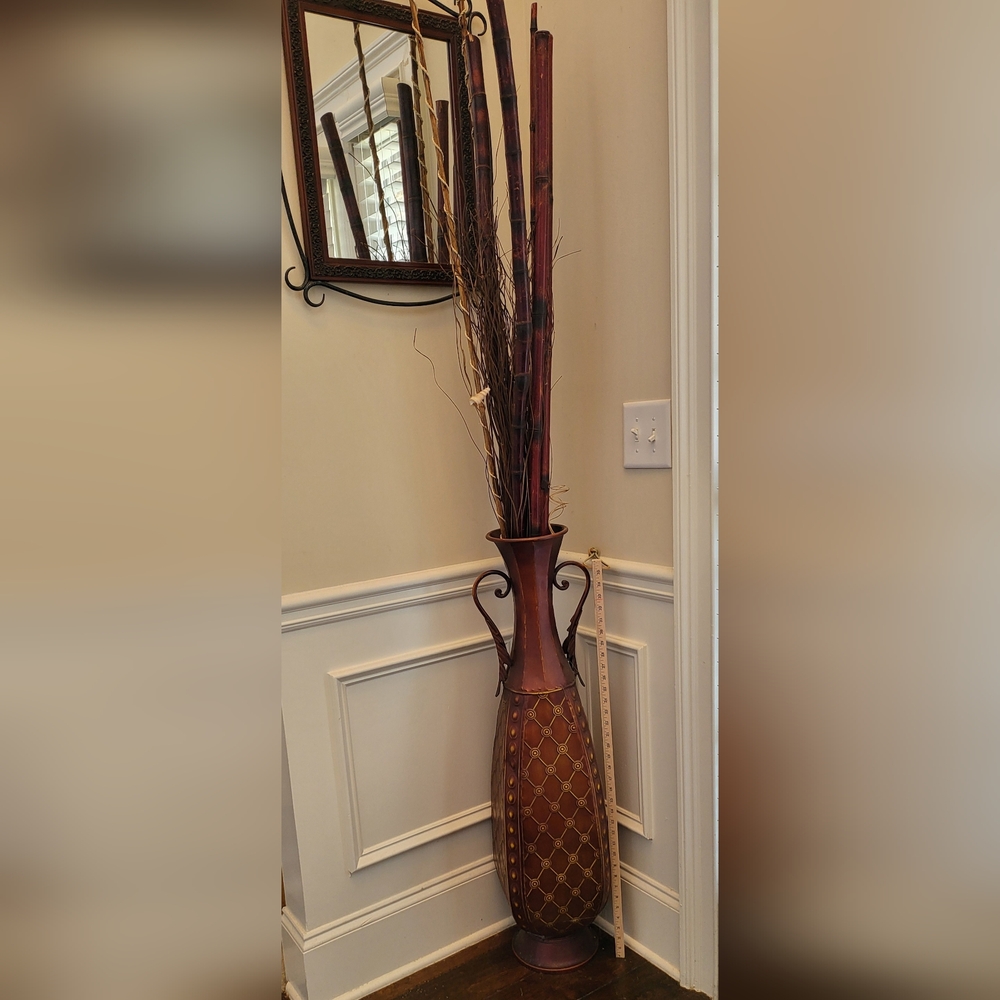 Elegant Brown and Gold Decorative Vase with Bamboo